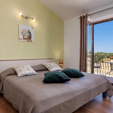 Rotonda Hébergement de vacances Poreč