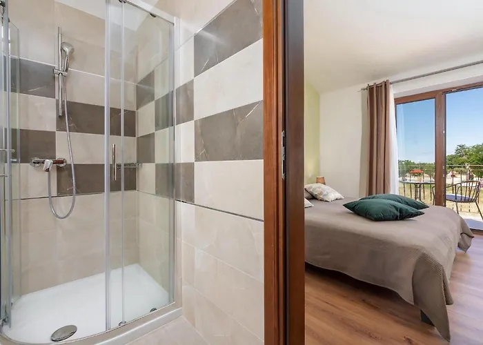 Rotonda Vikendica Porec