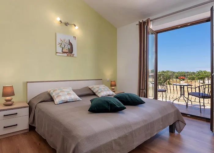 Rotonda Vikendica Porec